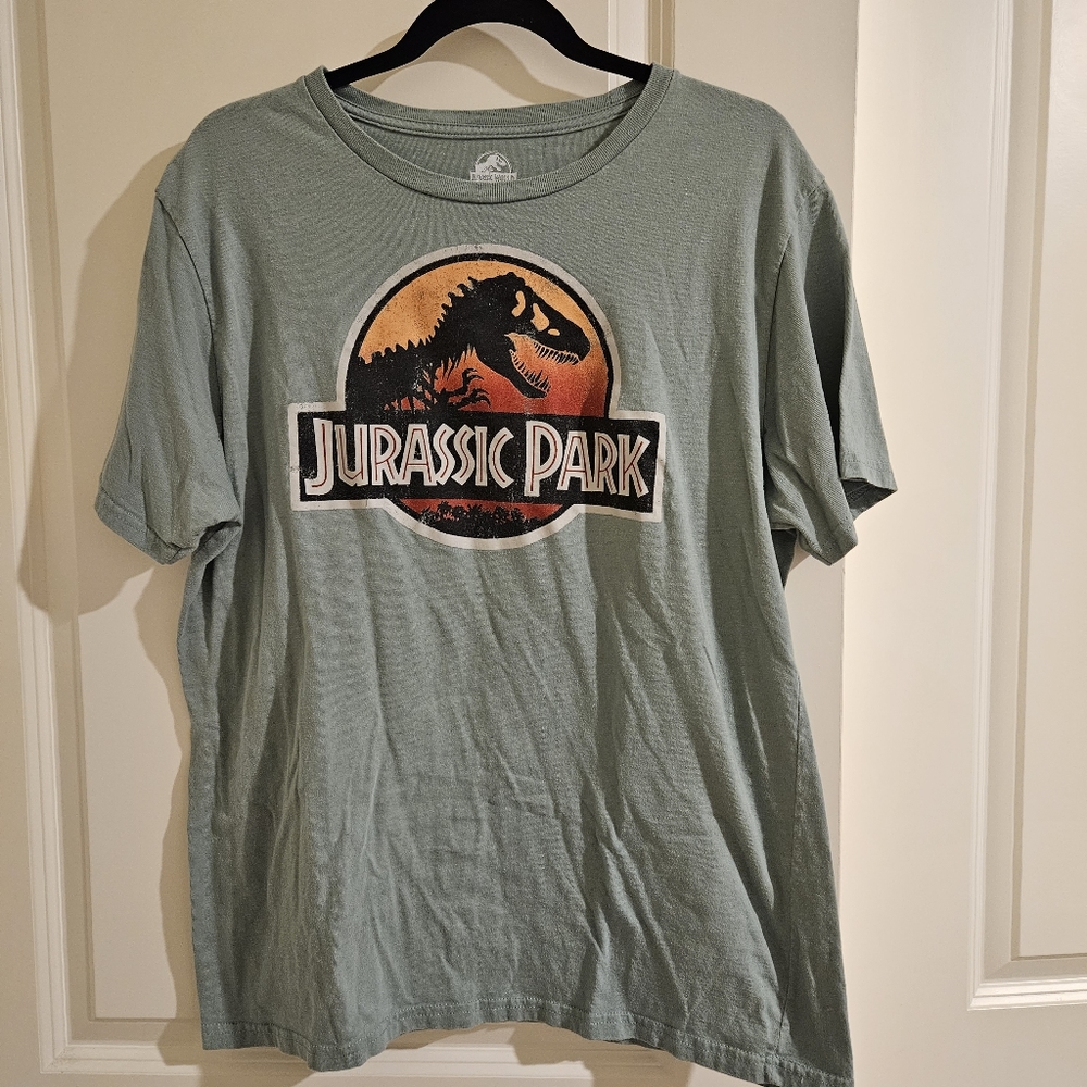 Universal Studios Jurassic Park sage green t-shirt Size XL